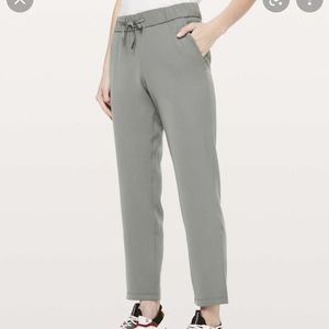 Lululemon On the Fly *woven